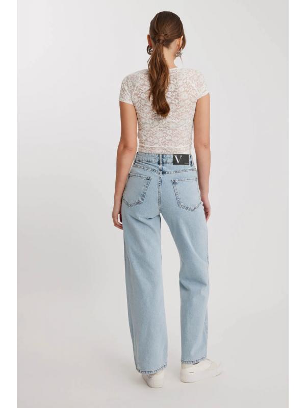 Straight Fit Wide Leg Jean