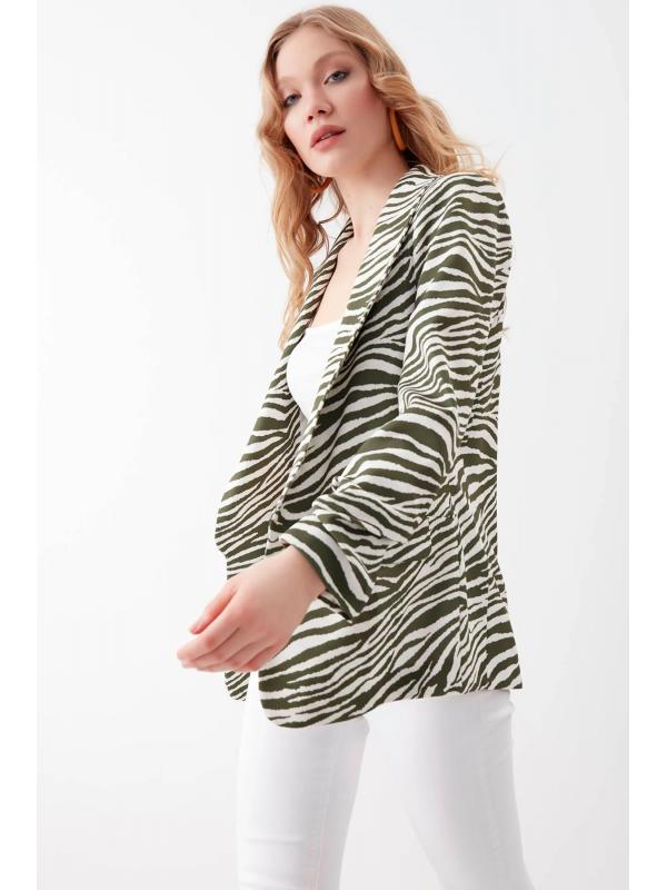 Uzun Yaka Detaylı Kol Büzgülü Zebra Desen Blazer Ceket